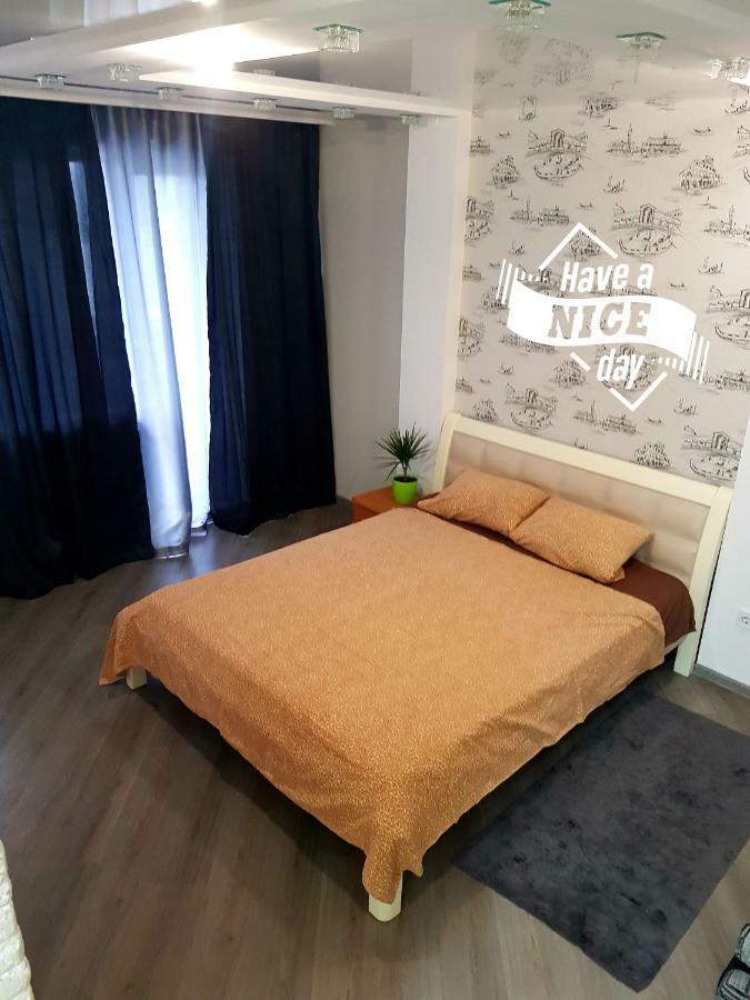 Стильные Аппартаменты На Новых Домах Kharkiv Eksteriør bilde